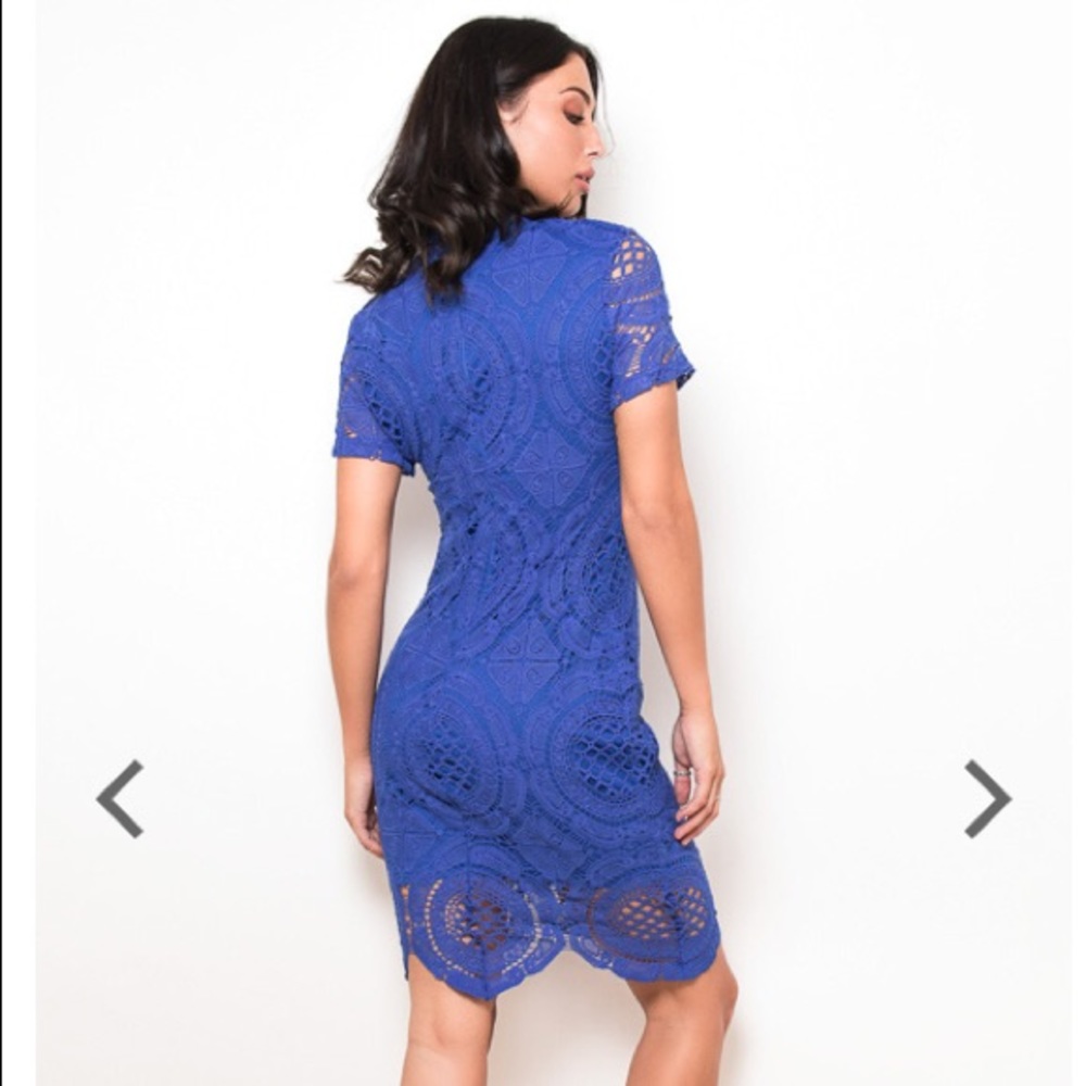 Lilah Lace High Neck Short Sleeves
